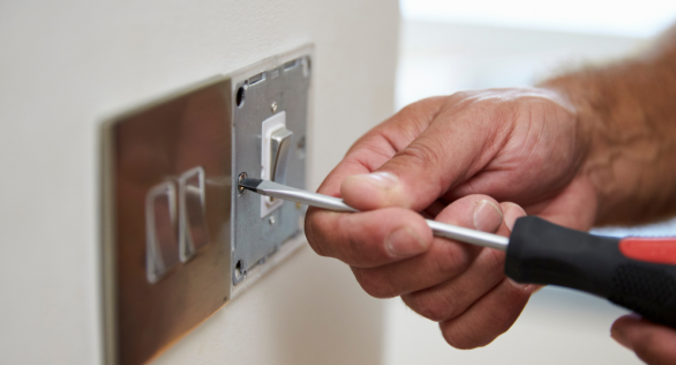 A.M. Electrics Newton Abbot Replacement sockets and switches